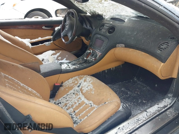 2011 Mercedes-Benz SL 550 with VIN WDBSK7BA6BF165194, listed as a IAAI auction lot 41624837 with Not provided miles and . Bid and sale history available at DreamBid. Image 5.