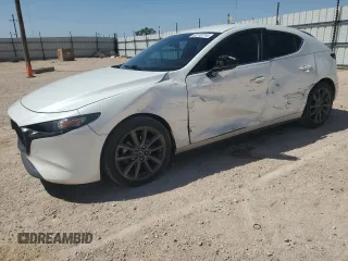 2019 Mazda Mazda3 Hatchback with VIN JM1BPAJM1K1132824, listed as a Copart auction lot 63110714 with 60,590 mi miles and Salvage Title. Bid and sale history available at carsss.com. Image 1.