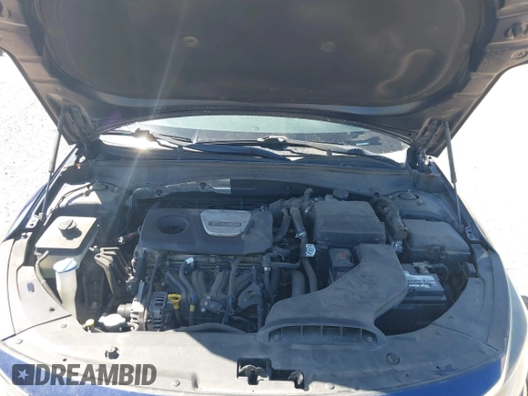 2016 Kia Optima LX Turbo with VIN 5XXGT4L13GG030586, listed as a IAAI auction lot 41824682 with 147,401 mi miles. Bid and sale history available at carsss.com. Image 10.