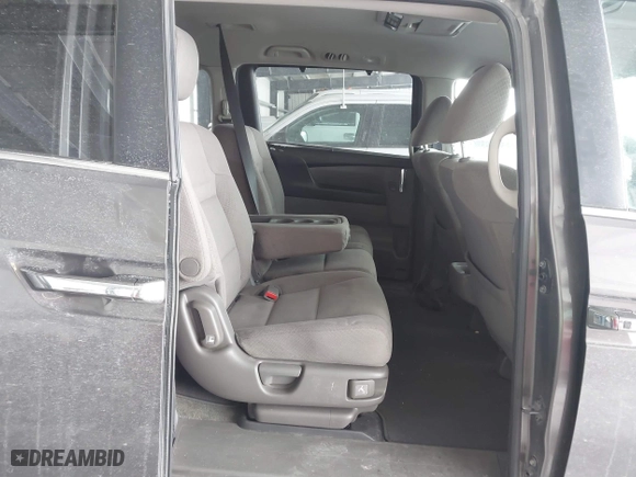 2016 Honda Odyssey SE with VIN 5FNRL5H32GB155946, listed as a IAAI auction lot 41590237 with 140,167 mi miles. Bid and sale history available at carsss.com. Image 8.