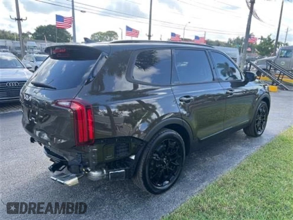 2022 Kia Telluride SX z VIN 5XYP5DHC0NG283894, wystawiony jako Copart lot #57398195 z przebiegiem 8 098 mil mil oraz Szkoda całkowita • Salvage title. Historia ofert i sprzedaży dostępna na DreamBid. Obrazek 4.