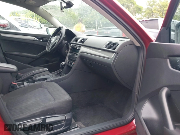 2015 Volkswagen Passat Wolfsburg Edition with VIN 1VWAT7A37FC074064, listed as a IAAI auction lot 42498108 with 183,189 mi miles and . Bid and sale history available at DreamBid. Image 5.