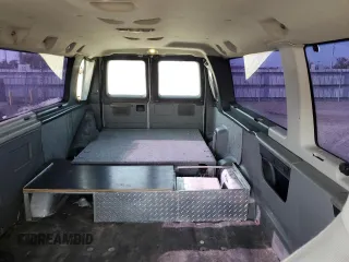 2014 Ford Econoline Passenger XL z VIN 1FBSS3BL1EDA85723, wystawiony jako Copart lot #53297125 z przebiegiem 245 566 mil mil oraz Szkoda całkowita • Salvage title. Historia ofert i sprzedaży dostępna na DreamBid. Obrazek 10.