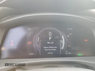 2024 Lexus RZ 450e Premium z VIN JTJAAAAB8RA023618, wystawiony jako Copart lot #43230375 z przebiegiem 8307 mil mil oraz Szkody całkowita. Historia ofert i sprzedaży dostępna na DreamBid. Obrazek 9.