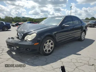 2005 Mercedes-Benz C 240 z VIN WDBRF61J05A771378, wystawiony jako Copart lot #64132575 z przebiegiem 134 018 mil mil oraz Szkoda całkowita • Salvage title. Historia ofert i sprzedaży dostępna na DreamBid. Obrazek 1.