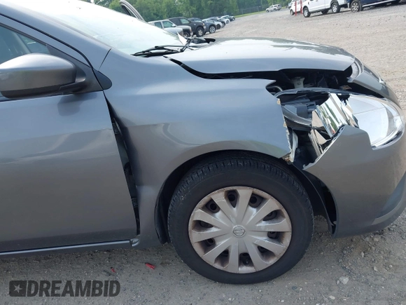 2016 Nissan Versa S z VIN 3N1CN7AP9GL829345, wystawiony jako IAAI lot #42441630 z przebiegiem 147 607 mil mil oraz . Historia ofert i sprzedaży dostępna na DreamBid. Obrazek 17.