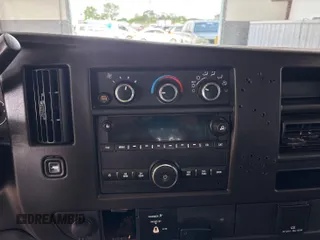 2016 Chevrolet Express Cargo with VIN 1GCWGAFF9G1172104, listed as a IAAI auction lot 42837161 with 120,500 mi miles and . Bid and sale history available at DreamBid. Image 2.