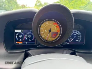 2022 Ferrari F8 с VIN ZFF93LMA1N0275100, выставлен на аукционе Copart как лот 87539545 с пробегом 3 660 миль миль и Списание • Salvage title. История ставок и продаж доступна на DreamBid. Изображение 8.