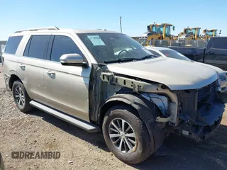2018 Ford Expedition XLT z VIN 1FMJU1HT8JEA36709, wystawiony jako IAAI lot #41754675 z przebiegiem 130 992 mil mil oraz . Historia ofert i sprzedaży dostępna na DreamBid. Obrazek 1.
