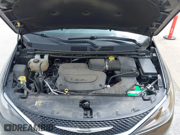 2021 Chrysler Voyager LXi with VIN 2C4RC1DG2MR542658, listed as a IAAI auction lot 42171818 with 62,123 mi miles and . Bid and sale history available at DreamBid. Image 10.