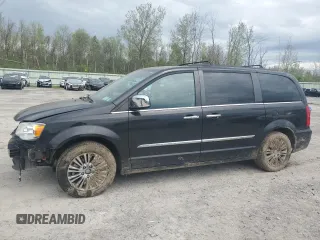 2015 Chrysler Town & Country Touring L z VIN 2C4RC1CG8FR521589, wystawiony jako Copart lot #56745595 z przebiegiem 122 794 mil mil oraz Szkoda całkowita • Salvage title. Historia ofert i sprzedaży dostępna na DreamBid. Obrazek 1.