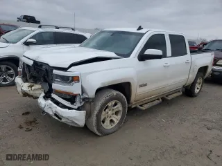 2018 Chevrolet Silverado 1500 LT with VIN 3GCUKREC6JG190645, listed as a Copart auction lot 89153675 with 123,913 mi miles and Salvage Title. Bid and sale history available at carsss.com. Image 1.