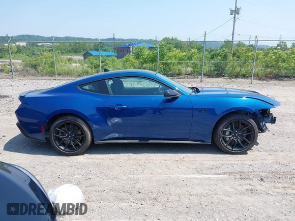 2024 Ford Mustang GT z VIN 1FA6P8CF8R5419756, wystawiony jako IAAI lot #42482363 z przebiegiem 20 480 mil mil oraz . Historia ofert i sprzedaży dostępna na DreamBid. Obrazek 14.