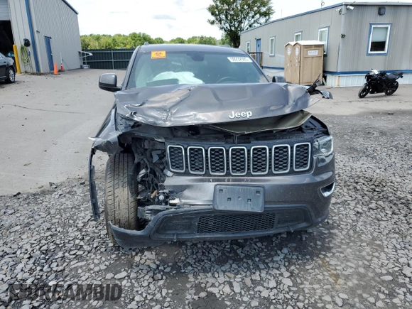 2019 Jeep Grand Cherokee Laredo E z VIN 1C4RJFAG4KC636067, wystawiony jako Copart lot #59232885 z przebiegiem Nie podano mil oraz Szkoda całkowita • Salvage title. Historia ofert i sprzedaży dostępna na DreamBid. Obrazek 5.