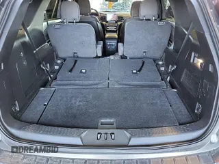 2020 Ford Explorer XLT with VIN 1FMSK8DHXLGC02899, listed as a IAAI auction lot 41990379 with 105,340 mi miles. Bid and sale history available at carsss.com. Image 1.