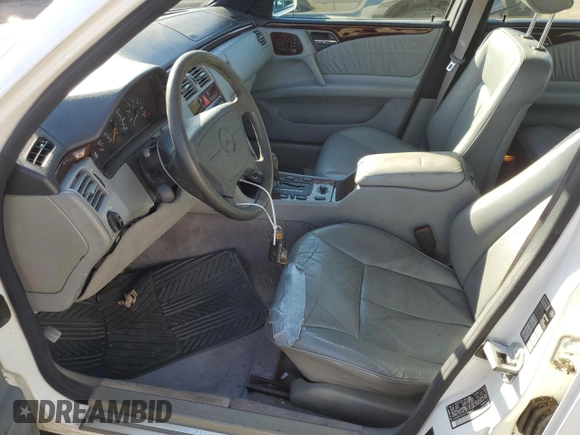 1996 Mercedes-Benz E-Class with VIN WDBJF55F9TJ005448, listed as a Copart auction lot 75096904 with 186,282 mi miles and Clean Title. Bid and sale history available at carsss.com. Image 7.
