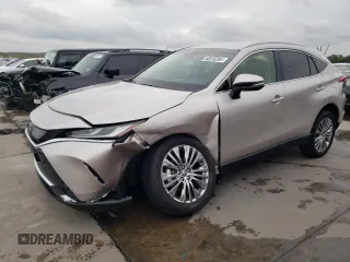 2022 Toyota Venza LE with VIN JTEAAAAH0NJ114394, listed as a Copart auction lot 71361673 with 7,325 mi miles. Bid and sale history available at carsss.com. Image 1.