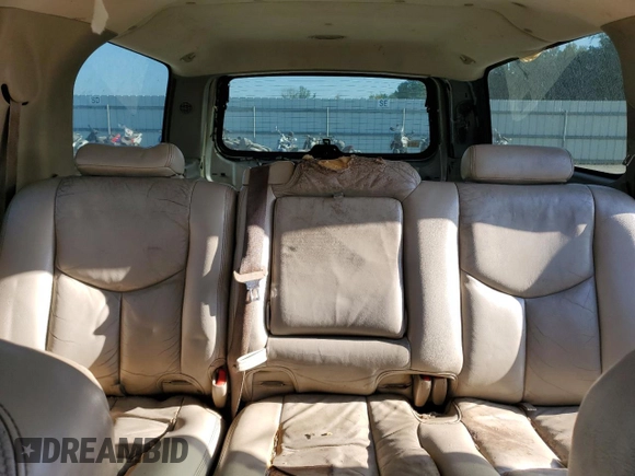 2004 GMC Yukon XL SLT with VIN 3GKEC16Z44G308173, listed as a Copart auction lot 74539564 with 305,299 mi miles and Salvage Title. Bid and sale history available at carsss.com. Image 10.
