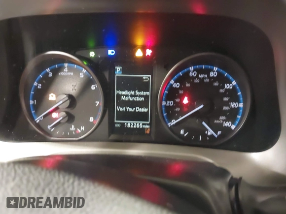 2018 Toyota RAV4 XLE with VIN 2T3RFREV3JW817989, listed as a IAAI auction lot 41636957 with 182,265 mi miles. Bid and sale history available at carsss.com. Image 7.