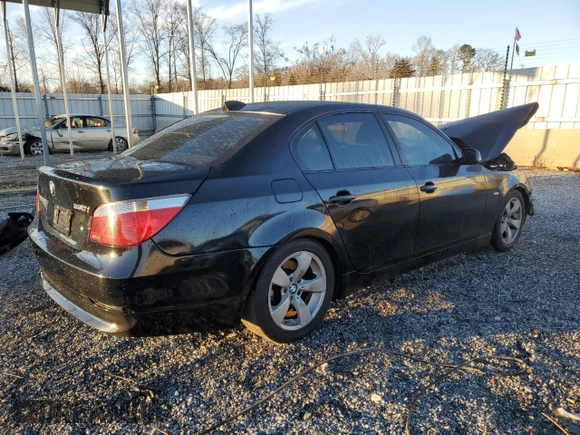 2005 BMW 5 Series 530i with VIN WBANA73535CR57700, listed as a Copart auction lot 87528245 with 255,305 mi miles and Salvage Title. Bid and sale history available at DreamBid. Image 3.