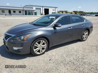 2013 Nissan Altima SV z VIN 1N4BL3AP0DN406503, wystawiony jako Copart lot #52756275 z przebiegiem 202 820 mil mil oraz Szkoda całkowita • Salvage title. Historia ofert i sprzedaży dostępna na DreamBid. Obrazek 1.