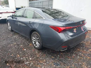 2019 Toyota Avalon XLE with VIN 4T1BZ1FB2KU030640, listed as a IAAI auction lot 41849810 with 44,531 mi miles. Bid and sale history available at carsss.com. Image 3.