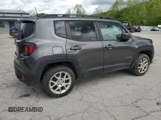 2020 Jeep Renegade Latitude z VIN ZACNJBBB1LPL03636, wystawiony jako Copart lot #55380425 z przebiegiem 68 858 mil mil oraz Szkoda całkowita • Salvage title. Historia ofert i sprzedaży dostępna na DreamBid. Obrazek 3.