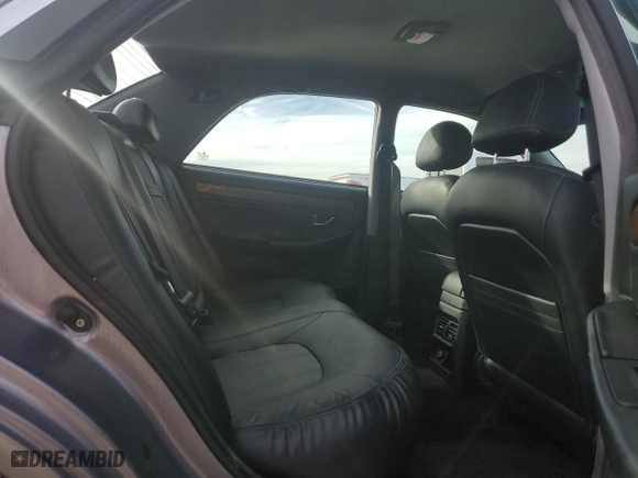 2005 Hyundai XG350 with VIN KMHFU45E65A411779, listed as a Copart auction lot 87405944 with 39,510 mi miles and Salvage Title. Bid and sale history available at carsss.com. Image 10.