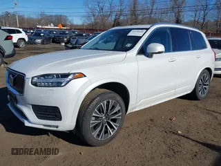 2022 Volvo XC90 Momentum with VIN YV4102PK2N1863761, listed as a IAAI auction lot 41430040 with 29,141 mi miles. Bid and sale history available at carsss.com. Image 2.