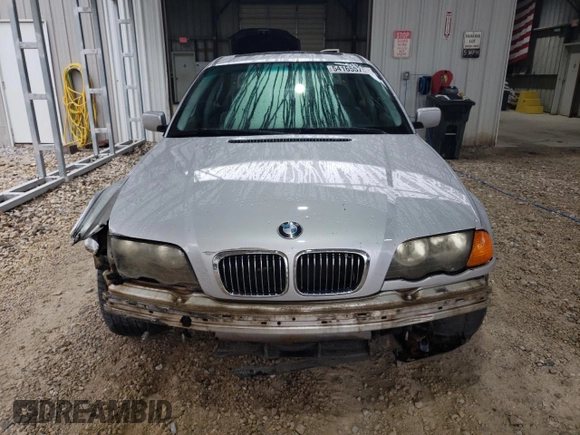 2000 BMW 3 Series 323i with VIN WBAAM3348YFP73443, listed as a Copart auction lot 54165575 with 334,761 mi miles and Salvage title. Bid and sale history available at DreamBid. Image 5.