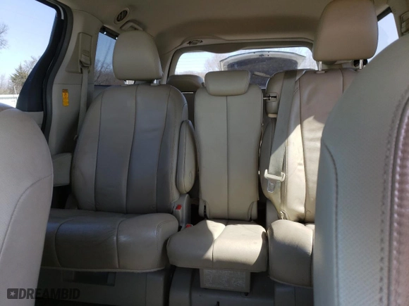 2014 Toyota Sienna XLE with VIN 5TDYK3DC1ES510168, listed as a Copart auction lot 48315705 with 146,701 mi miles and Salvage Title. Bid and sale history available at carsss.com. Image 10.