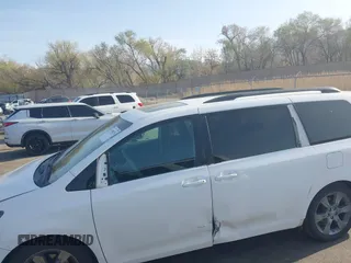 2012 Toyota Sienna SE with VIN 5TDXK3DC1CS221798, listed as a IAAI auction lot 41989210 with 198,962 mi miles. Bid and sale history available at carsss.com. Image 15.