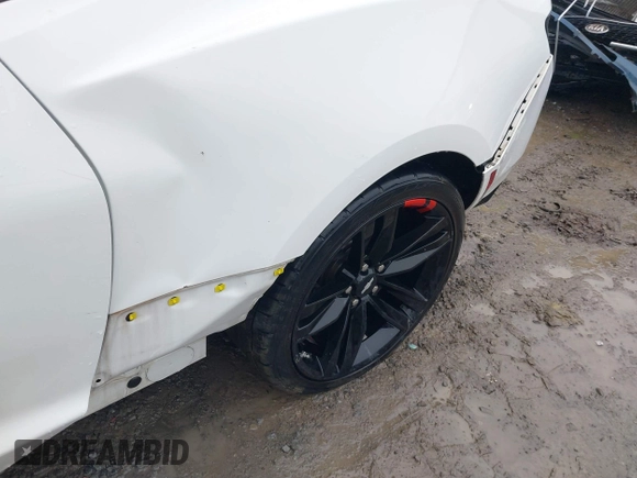 2018 Chevrolet Camaro 2SS with VIN 1G1FH1R78J0188690, listed as a IAAI auction lot 41406212 with 86,693 mi miles and . Bid and sale history available at DreamBid. Image 20.