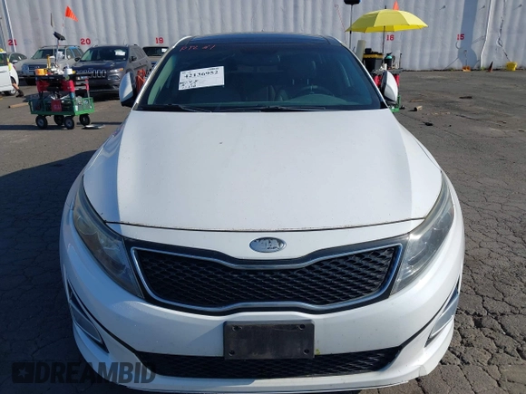 2014 Kia Optima EX with VIN 5XXGN4A73EG314797, listed as a IAAI auction lot 42136952 with 71,310 mi miles and . Bid and sale history available at carsss.com. Image 6.