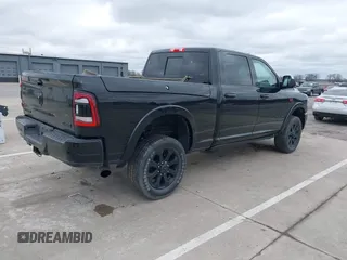 2019 Ram 2500 Laramie with VIN 3C6UR5FJ6KG574757, listed as a IAAI auction lot 41808297 with 33,981 mi miles. Bid and sale history available at carsss.com. Image 4.