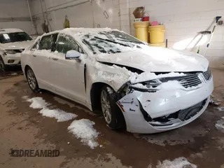 2013 Lincoln MKZ z VIN 3LN6L2G96DR801180, wystawiony jako IAAI lot #41490976 z przebiegiem 108 136 mil mil oraz . Historia ofert i sprzedaży dostępna na DreamBid. Obrazek 1.