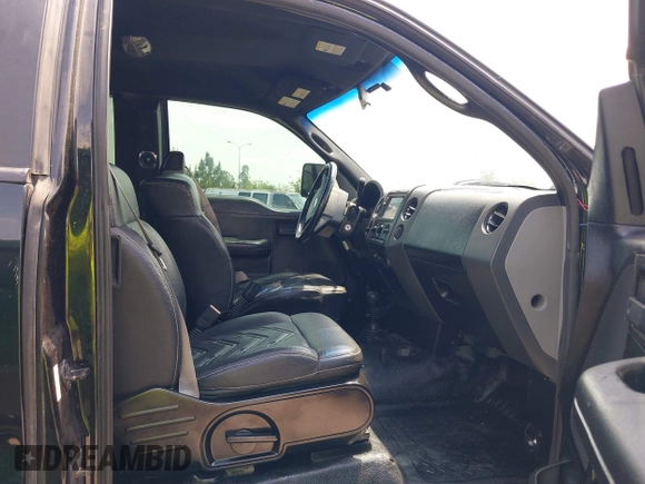 2006 Ford F-150 STX with VIN 1FTRX14W36KB71118, listed as a IAAI auction lot 42075719 with 190,713 mi miles and . Bid and sale history available at DreamBid. Image 5.