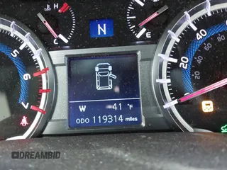 2018 Toyota 4Runner SR5 with VIN JTEBU5JR5J5528978, listed as a IAAI auction lot 41643537 with 119,314 mi miles and . Bid and sale history available at DreamBid. Image 16.