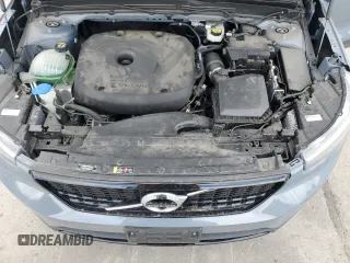2022 Volvo XC40 R-Design with VIN YV4162UM3N2647089, listed as a Copart auction lot 49997425 with 39,879 mi miles and Salvage title. Bid and sale history available at DreamBid. Image 12.
