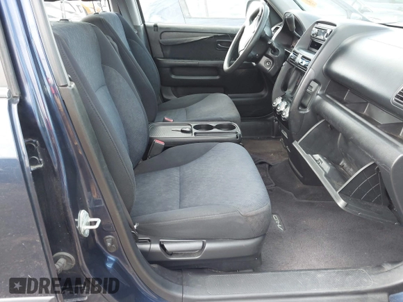 2006 Honda CR-V LX with VIN JHLRD78566C015746, listed as a IAAI auction lot 42088640 with 145,521 mi miles and . Bid and sale history available at carsss.com. Image 5.