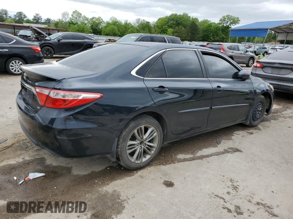 2015 Toyota Camry XLE with VIN 4T1BF1FK1FU103785, listed as a Copart auction lot 51970635 with 305,498 mi miles and Clean Title. Bid and sale history available at DreamBid. Image 3.