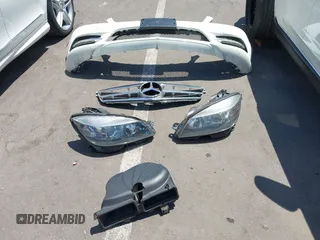2011 Mercedes-Benz C 300 Sport z VIN WDDGF5EB3BR168224, wystawiony jako IAAI lot #42629358 z przebiegiem 134 692 mil mil oraz . Historia ofert i sprzedaży dostępna na DreamBid. Obrazek 12.