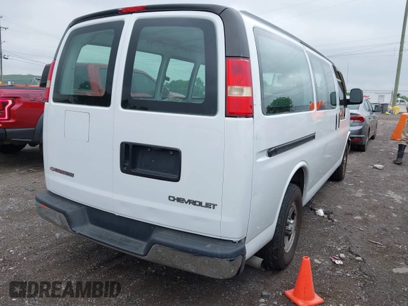 2006 Chevrolet Express Cargo with VIN 1GCFG15X861171275, listed as a IAAI auction lot 42209259 with 192,631 mi miles and . Bid and sale history available at DreamBid. Image 4.