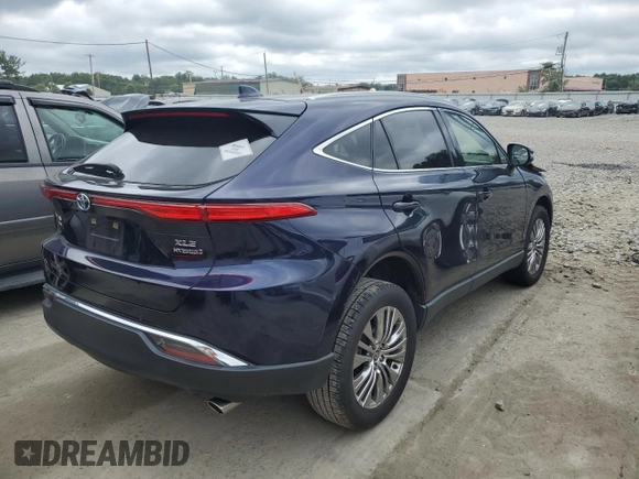 2022 Toyota Venza LE with VIN JTEAAAAH6NJ100421, listed as a Copart auction lot 65073644 with 61,415 mi miles and Salvage Title. Bid and sale history available at carsss.com. Image 3.
