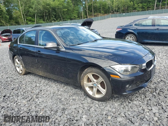 2015 BMW 3 Series 328i xDrive z VIN WBA3B3G55FNR86726, wystawiony jako Copart lot #64843165 z przebiegiem 112 982 mil mil oraz Czysty tytuł • Clean title. Historia ofert i sprzedaży dostępna na DreamBid. Obrazek 4.