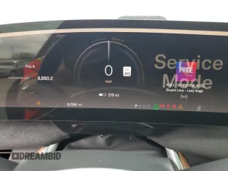 2023 Lucid Air Grand Touring z VIN 50EA1GBA4PA002253, wystawiony jako Copart lot #71451334 z przebiegiem 9758 mil mil oraz Szkody całkowita. Historia ofert i sprzedaży dostępna na DreamBid. Obrazek 9.