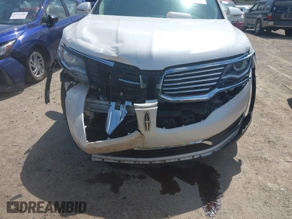 2016 Lincoln MKX Reserve with VIN 2LMTJ8LR6GBL66332, listed as a IAAI auction lot 41932408 with 75,306 mi miles and . Bid and sale history available at DreamBid. Image 6.