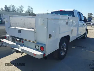 2017 Ford F-250 XL z VIN 1FD7X2A62HEB54633, wystawiony jako IAAI lot #42272440 z przebiegiem 76 521 mil mil oraz . Historia ofert i sprzedaży dostępna na DreamBid. Obrazek 4.