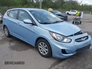 2013 Hyundai Accent GS z VIN KMHCT5AE4DU109504, wystawiony jako IAAI lot #40782767 z przebiegiem 79 088 mil mil oraz . Historia ofert i sprzedaży dostępna na DreamBid. Obrazek 1.