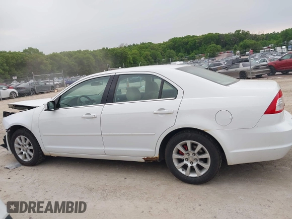 2006 Mercury Milan with VIN 3MEFM07186R641191, listed as a IAAI auction lot 42382735 with 151,872 mi miles and . Bid and sale history available at DreamBid. Image 14.